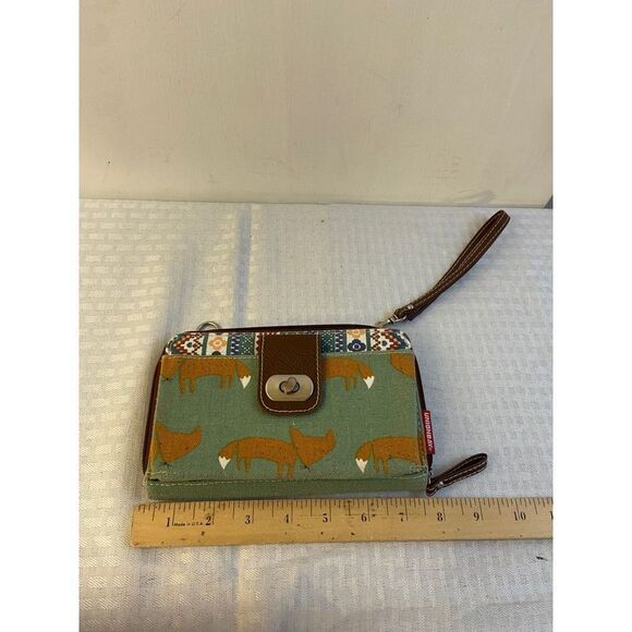 Nwot unionbay wallet green wristlet foxes - Picture 1 of 4